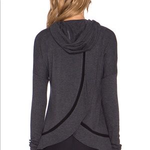 alo yoga grey sweatshirt top with mesh, open back